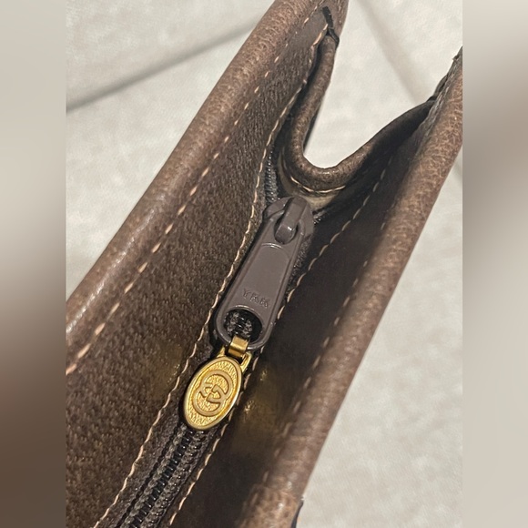 Gucci GG Supreme Monogram Web Tote - Picture 11 of 17